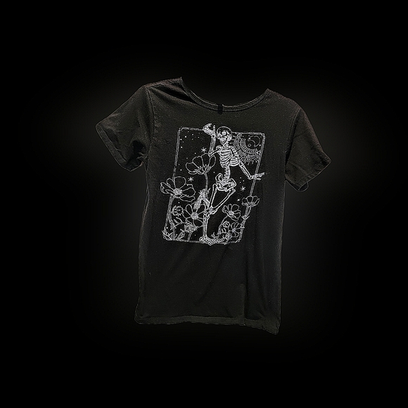 Dancing skeleton tee size small - Picture 1 of 1